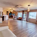 勒科里尔酒店