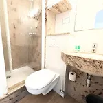 勒科里尔酒店