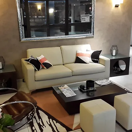 Hotel Le Collier Hotel Antibes