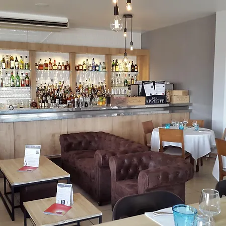 Le Collier Hotell Antibes