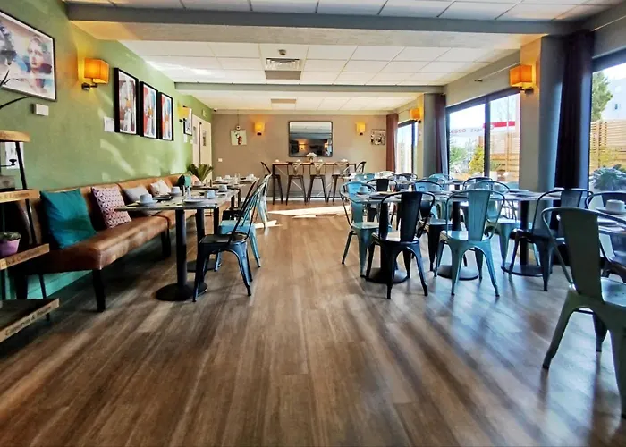 Отель Le Collier Антиб