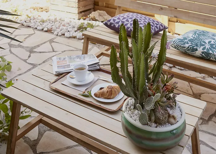 Le Collier Антиб