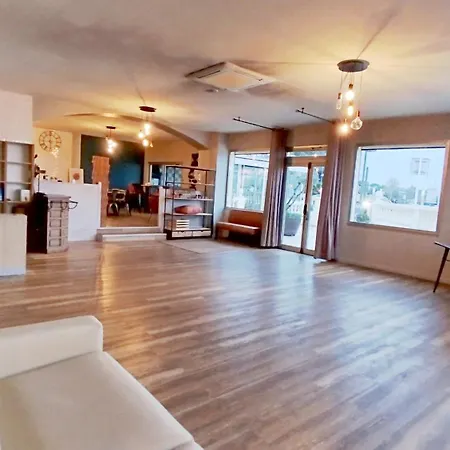 勒科里尔酒店