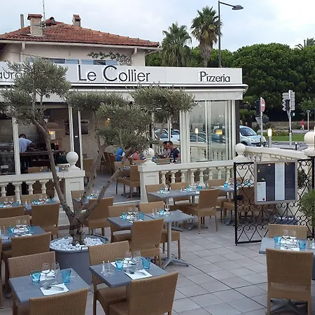 Le Collier Ξενοδοχείο 3*