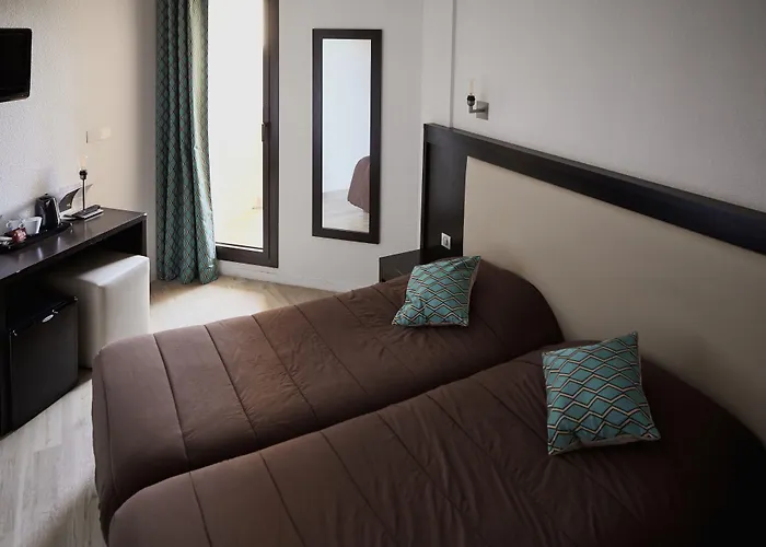 Le Collier アンティーブ