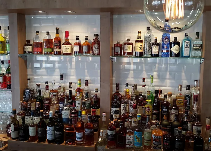 Le Collier ホテル アンティーブ